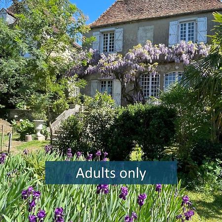 Jardin Des Remparts Bed and Breakfast Orthez Exteriör bild