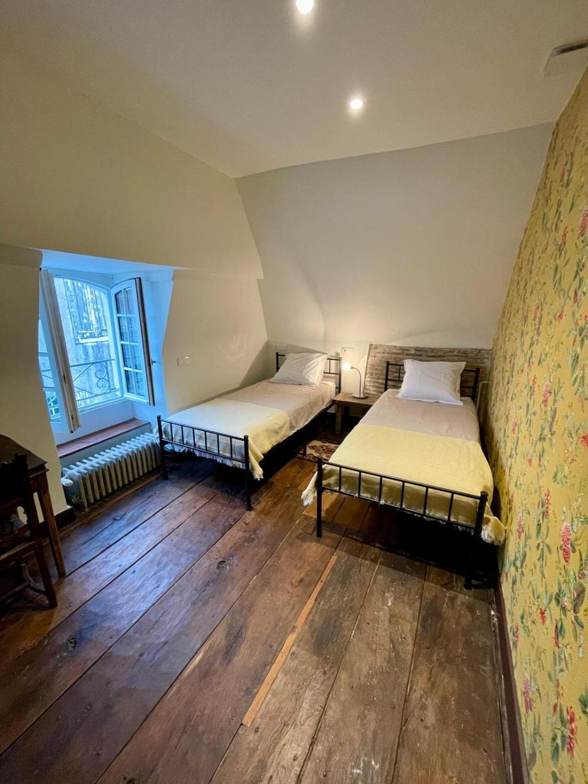 Jardin Des Remparts Bed and Breakfast Orthez Exteriör bild